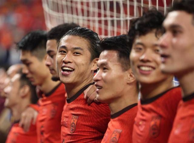 印尼球队取得关键胜利晋级八强