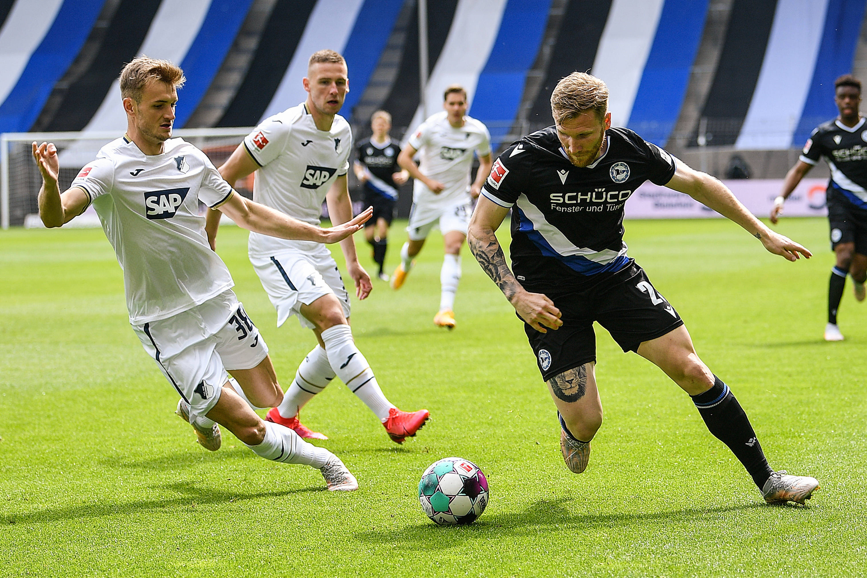 爱游戏官方入口-关于梅斯球员状态神勇,多次攻破对手防线的信息