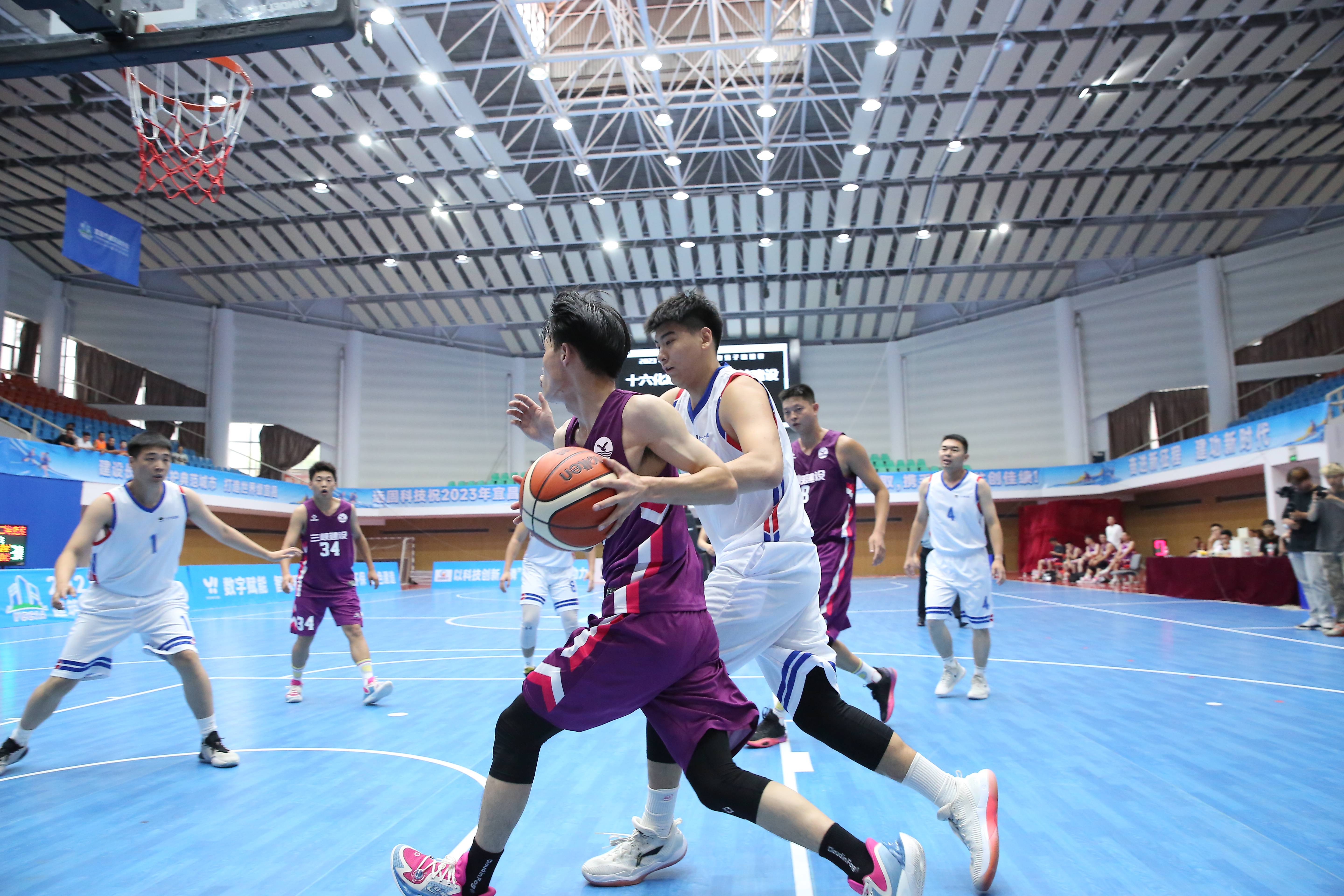 爱游戏官方-经典回放！篮球赛场瞬间回顾