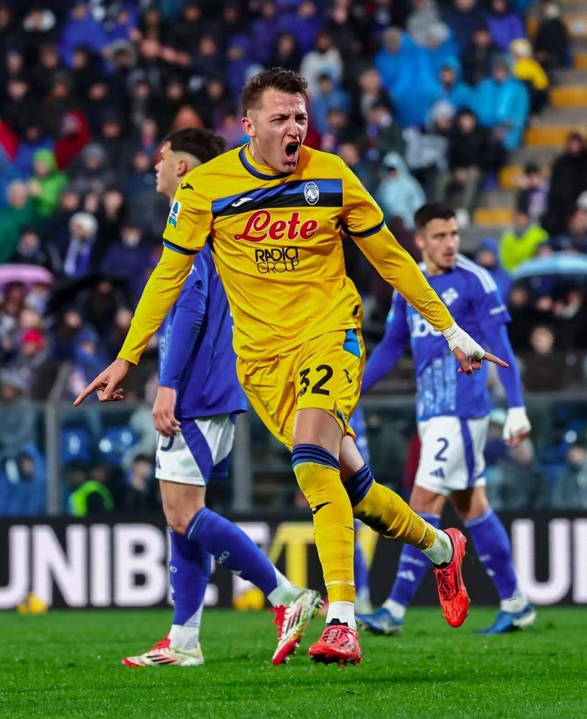 爱游戏娱乐-包含意甲球队精神状态抢眼,冲击冠军信心满满的词条