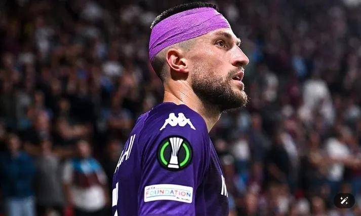 爱游戏-拉齐奥险胜保持前列,争夺冠军更加激烈的简单介绍