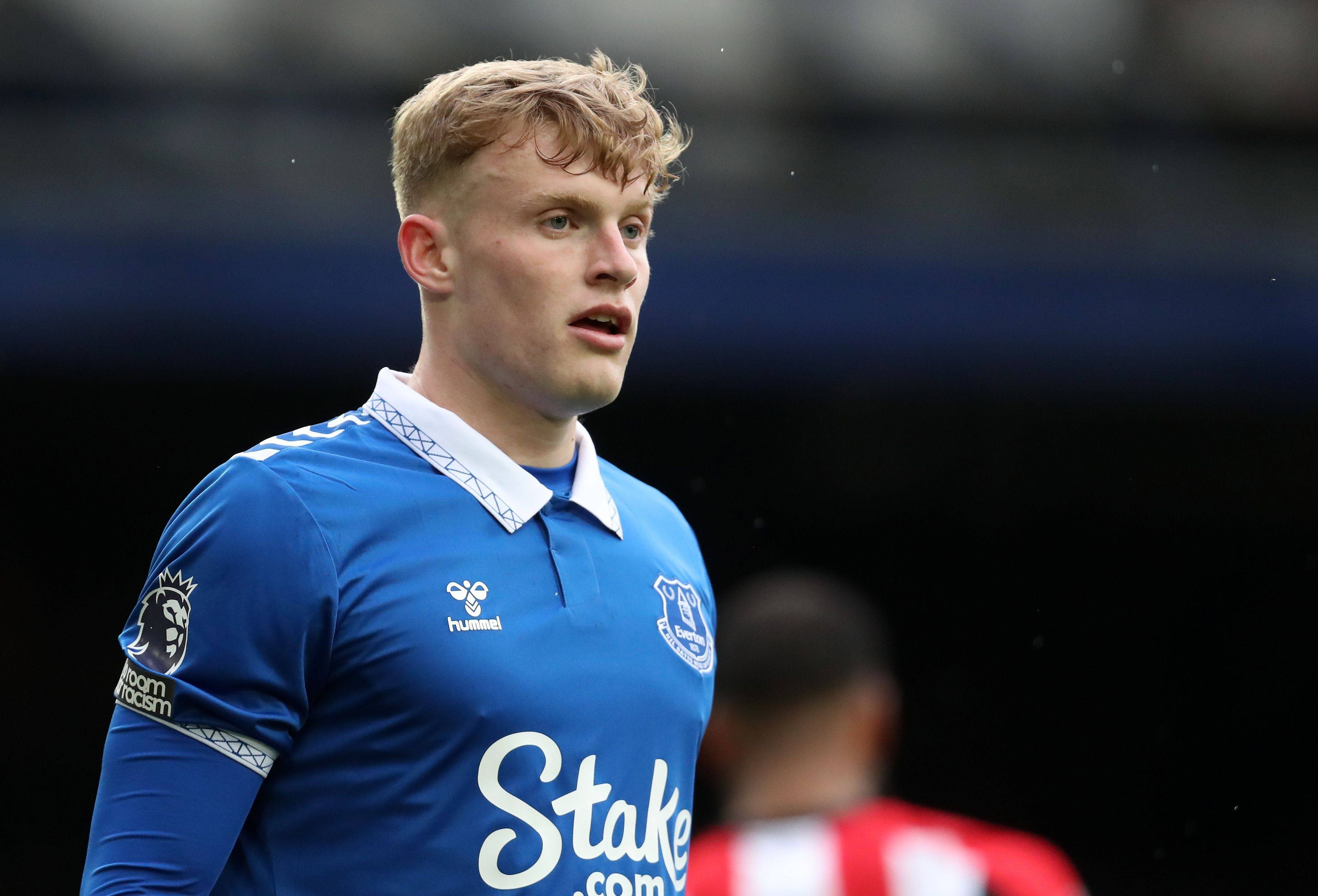 爱游戏在线-法甲球队主教练凭借战术智慧获赞