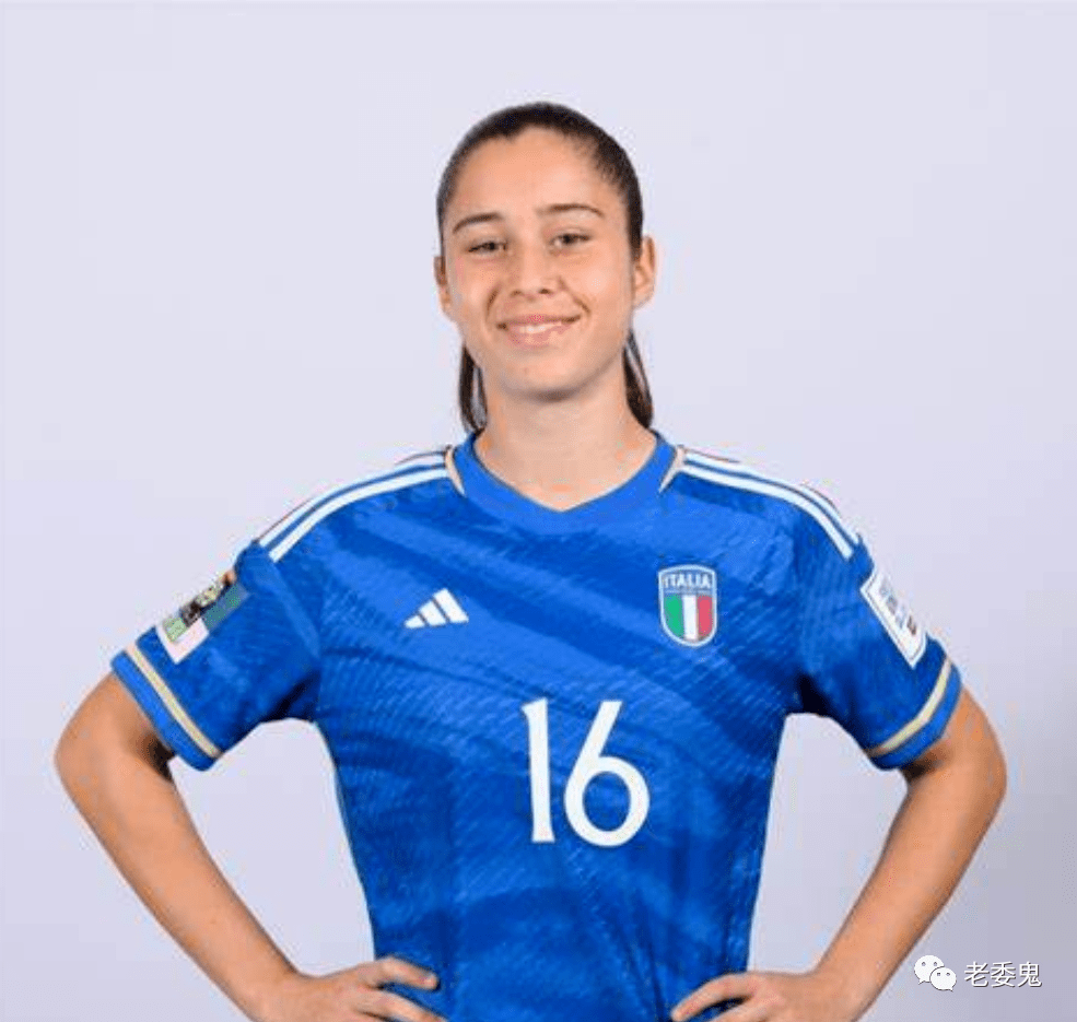 意大利女足队员奋勇争冠,取得成功 意大利女足队员奋勇争冠,取得成功