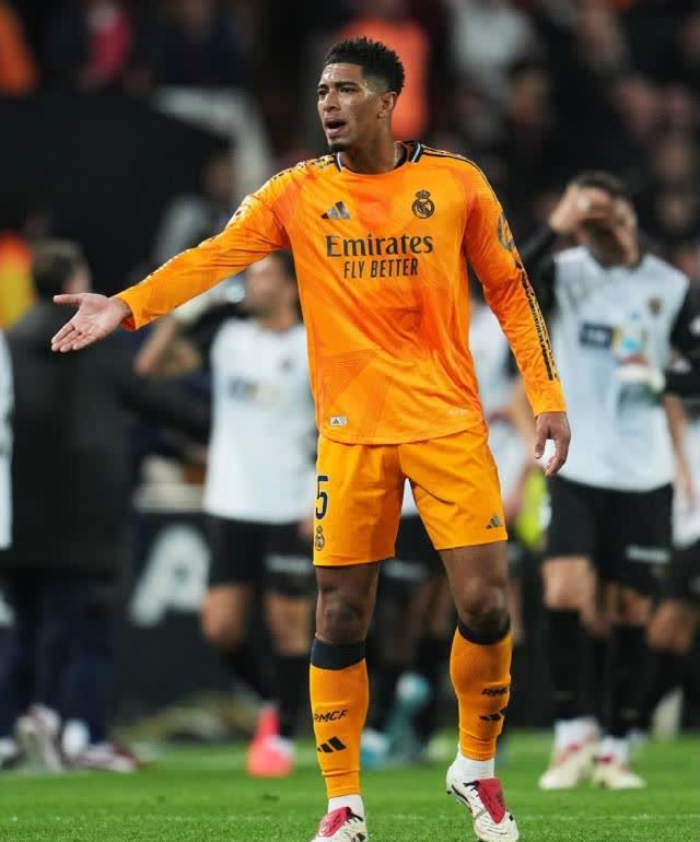 爱游戏在线-关于皇家马德里在最新的欧洲联赛中一骑绝尘的信息