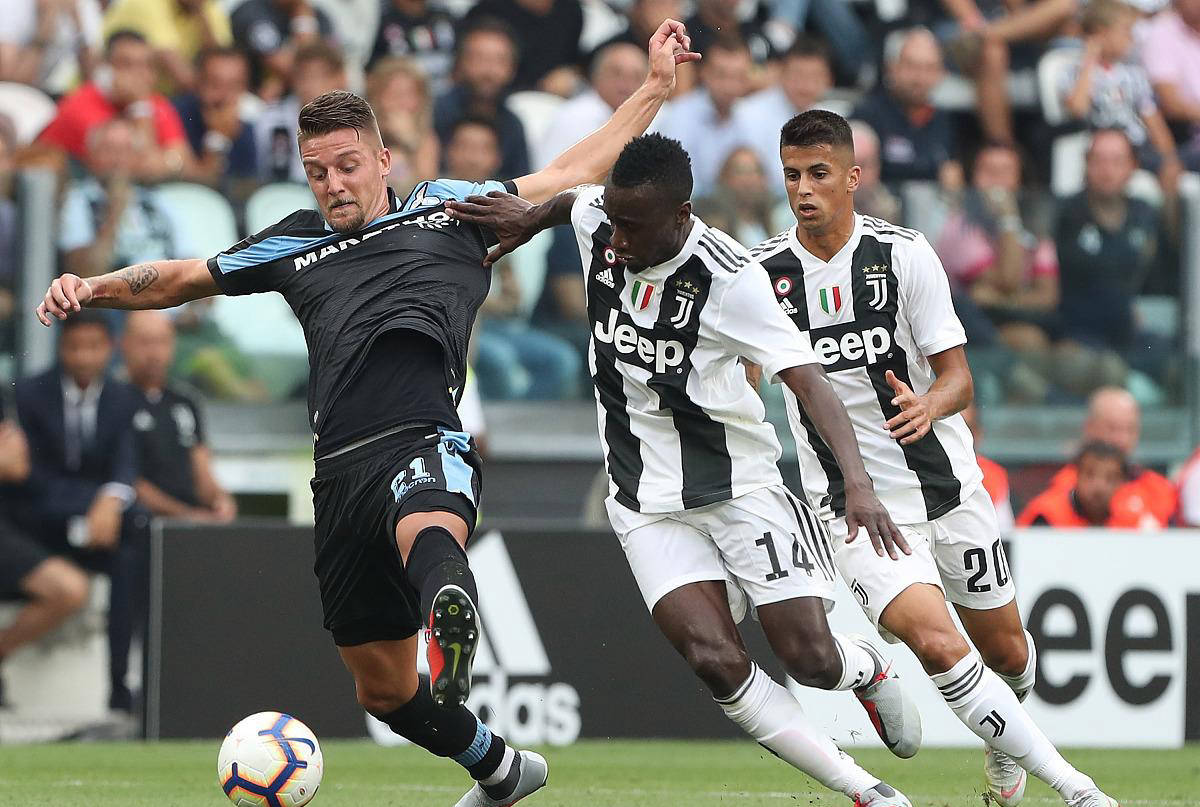 尤文图斯客场取胜,挽救晋级希望 尤文图斯客场取胜,挽救晋级希望