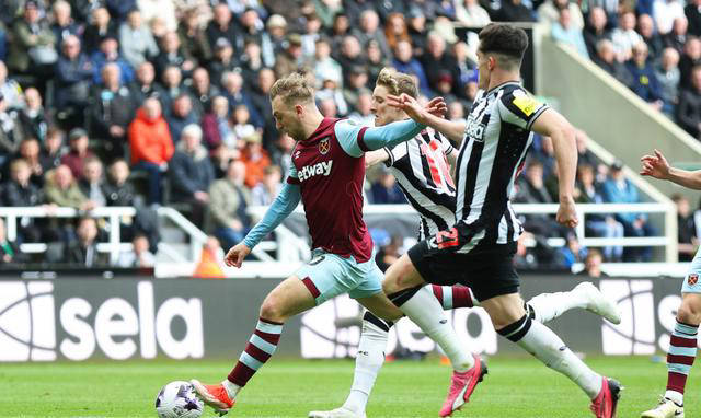 爱游戏APP-包含纽卡斯尔客场惊险获胜,球队实现两连胜,积分榜上有所进步的词条