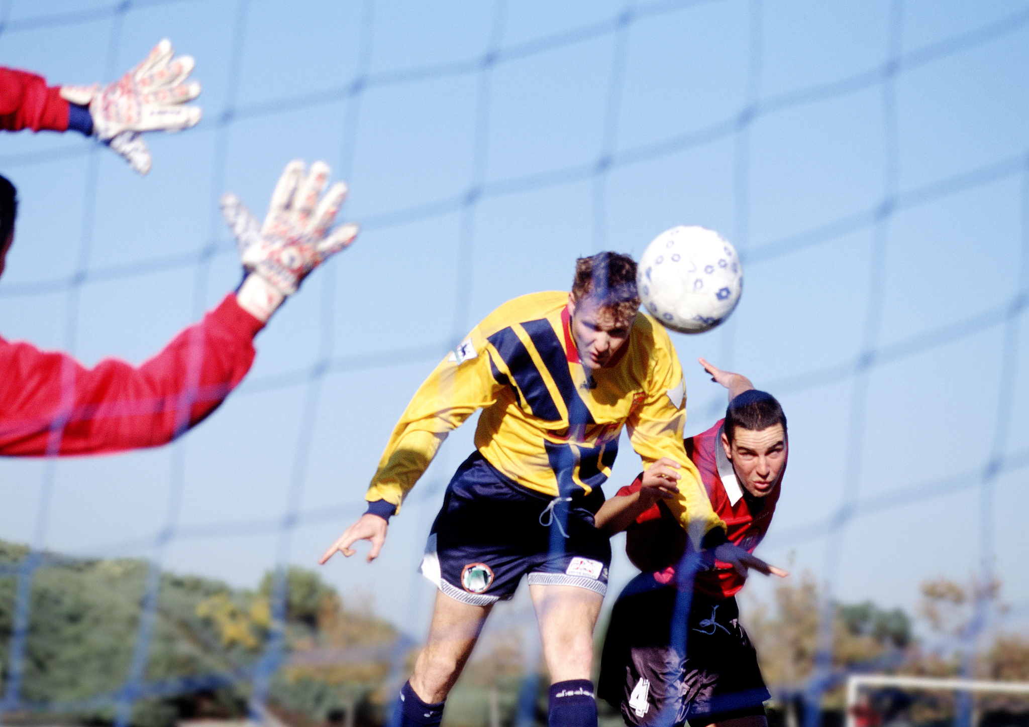 爱游戏下载-精彩瞬间!球员们在场上尽显球技风采的简单介绍