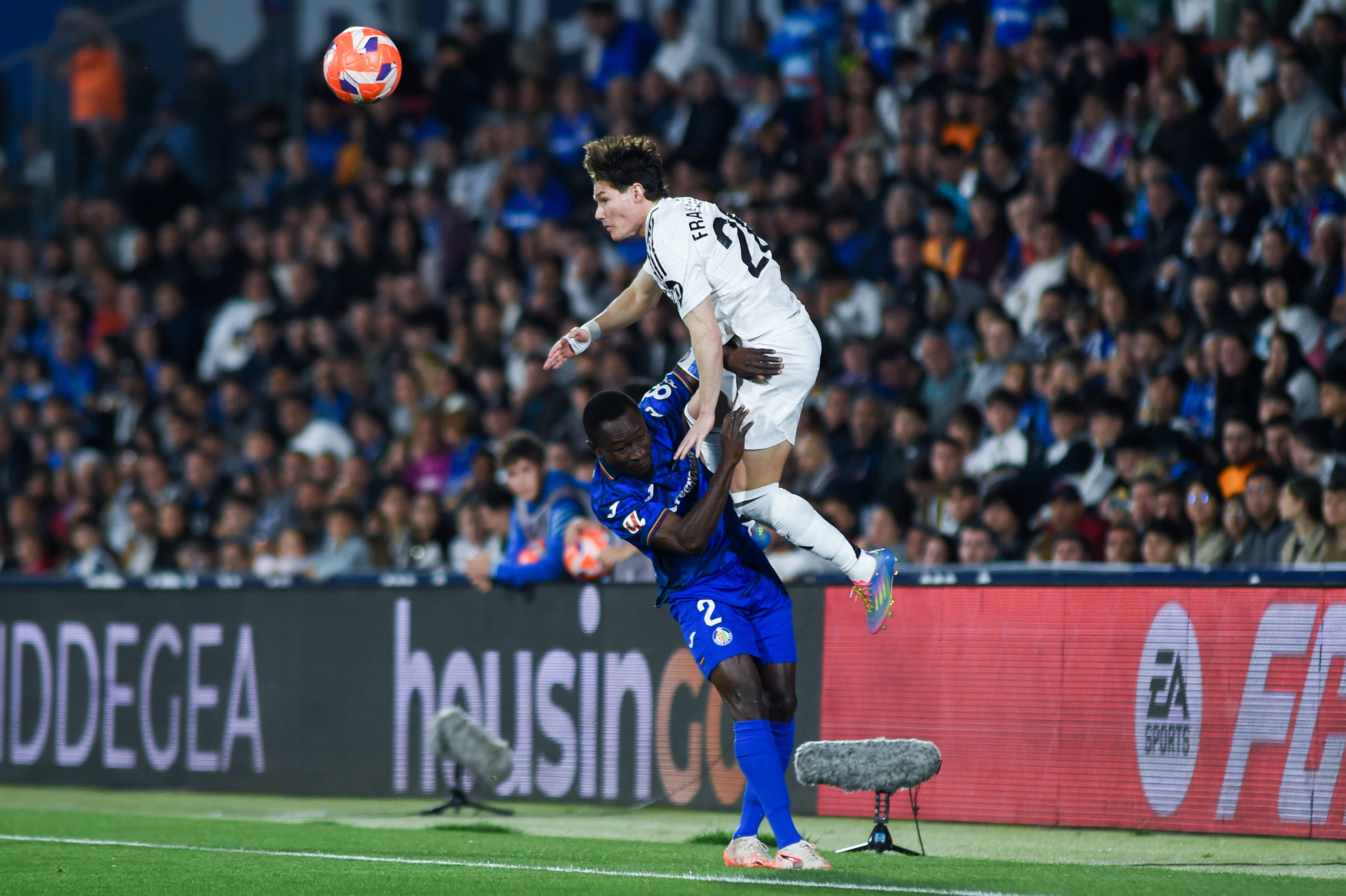 赫塔费球员感受到胜利带来的喜悦的简单介绍 赫塔费球员感受到胜利带来的喜悦的简单介绍