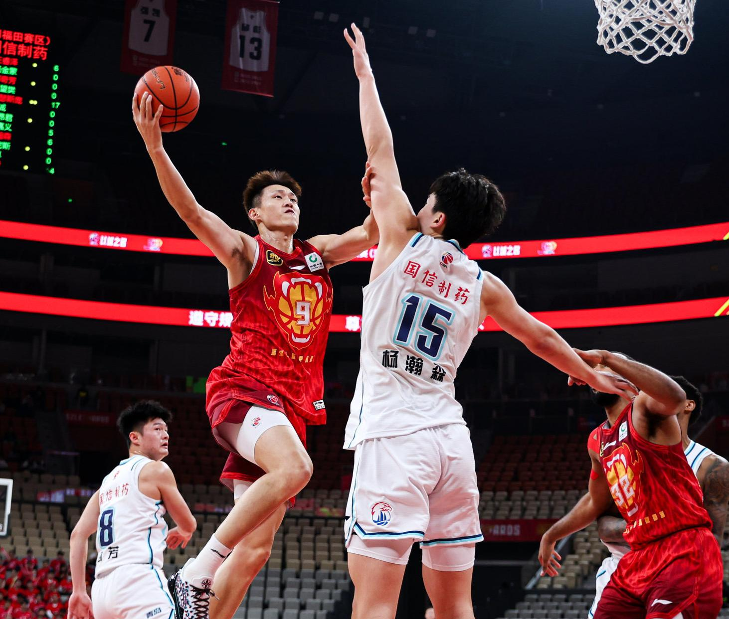 爱游戏下载-关于CBA新赛季开幕倒计时,球员合练备战气势如虹的信息