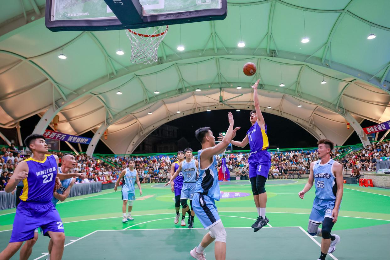 爱游戏入口-激战连连的篮球赛事掀起风暴