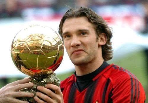 爱游戏-拉科鲁尼亚负于强敌,出线形势严峻的简单介绍