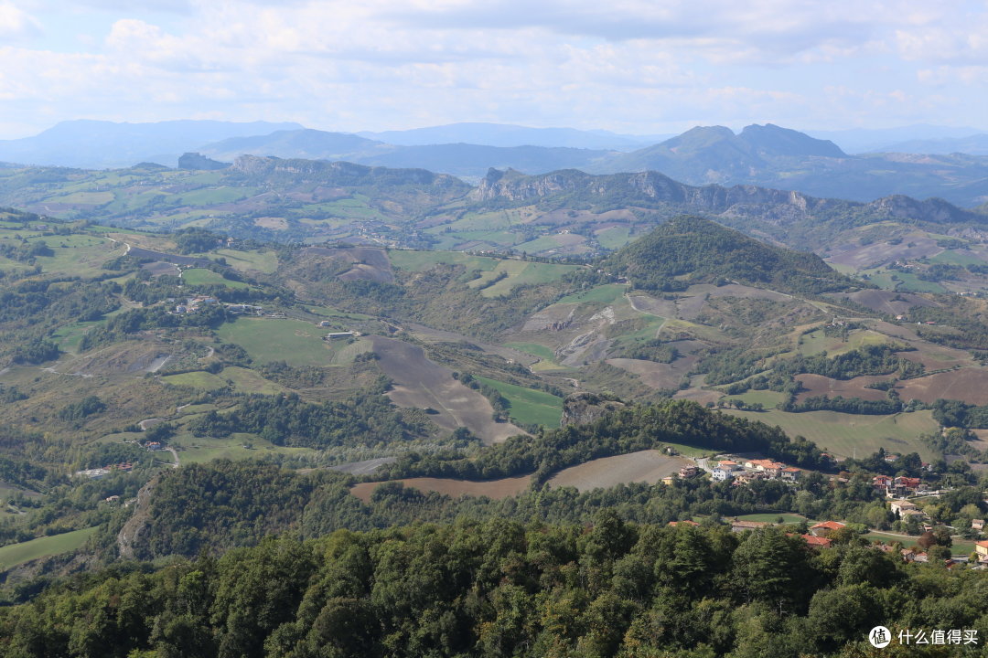 圣马力诺首次亮相引人注目 圣马力诺首次亮相引人注目