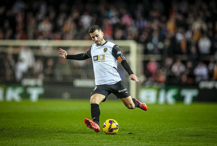 关于瓦伦西亚豪取三分,西甲劲旅扬眉吐气的信息 关于瓦伦西亚豪取三分,西甲劲旅扬眉吐气的信息