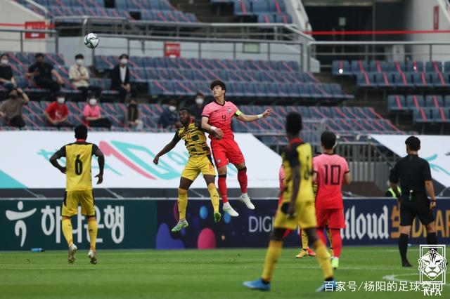 爱游戏入口-加纳队大比分获胜,小组出线悬念解决