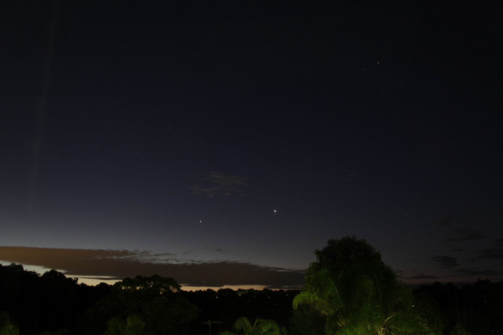 爱游戏在线-夜空璀璨之际,足球盛宴星光熠熠