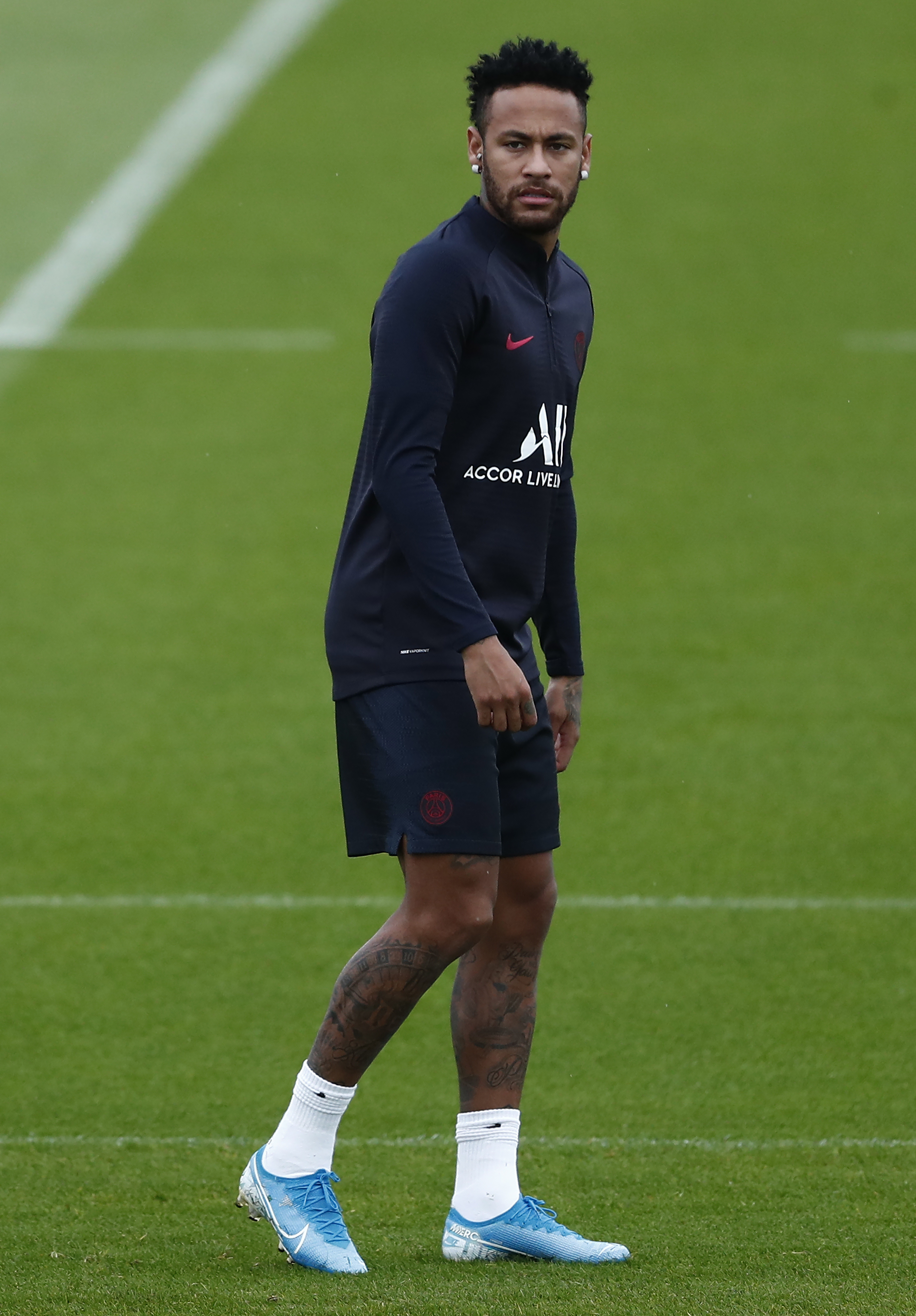 萨拉特进城轰然请来法甲二未干足火备战 萨拉特进城轰然请来法甲二未干足火备战