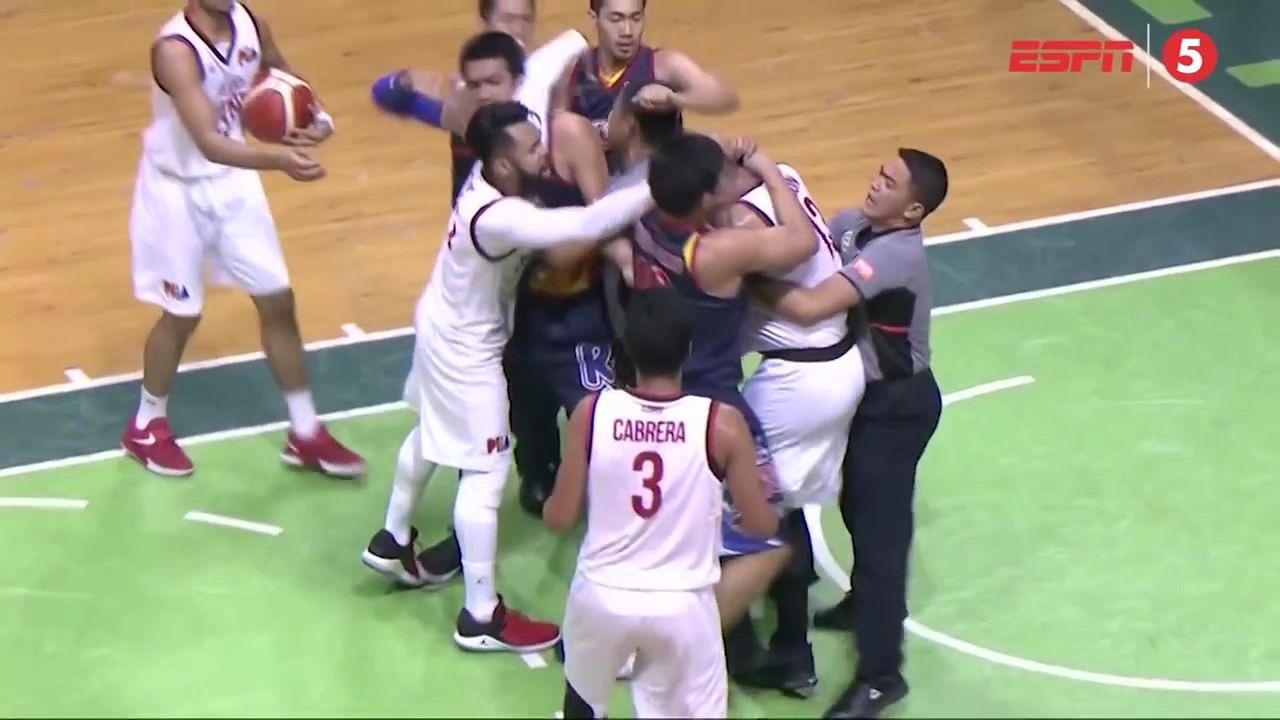 拳击比赛中菲律宾选手风采依旧 拳击比赛中菲律宾选手风采依旧