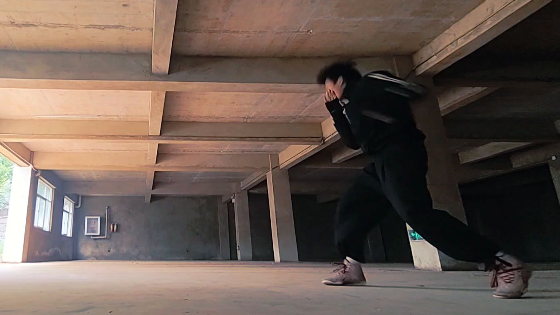 爱游戏APP-跆拳道比赛中古巴选手表现强劲