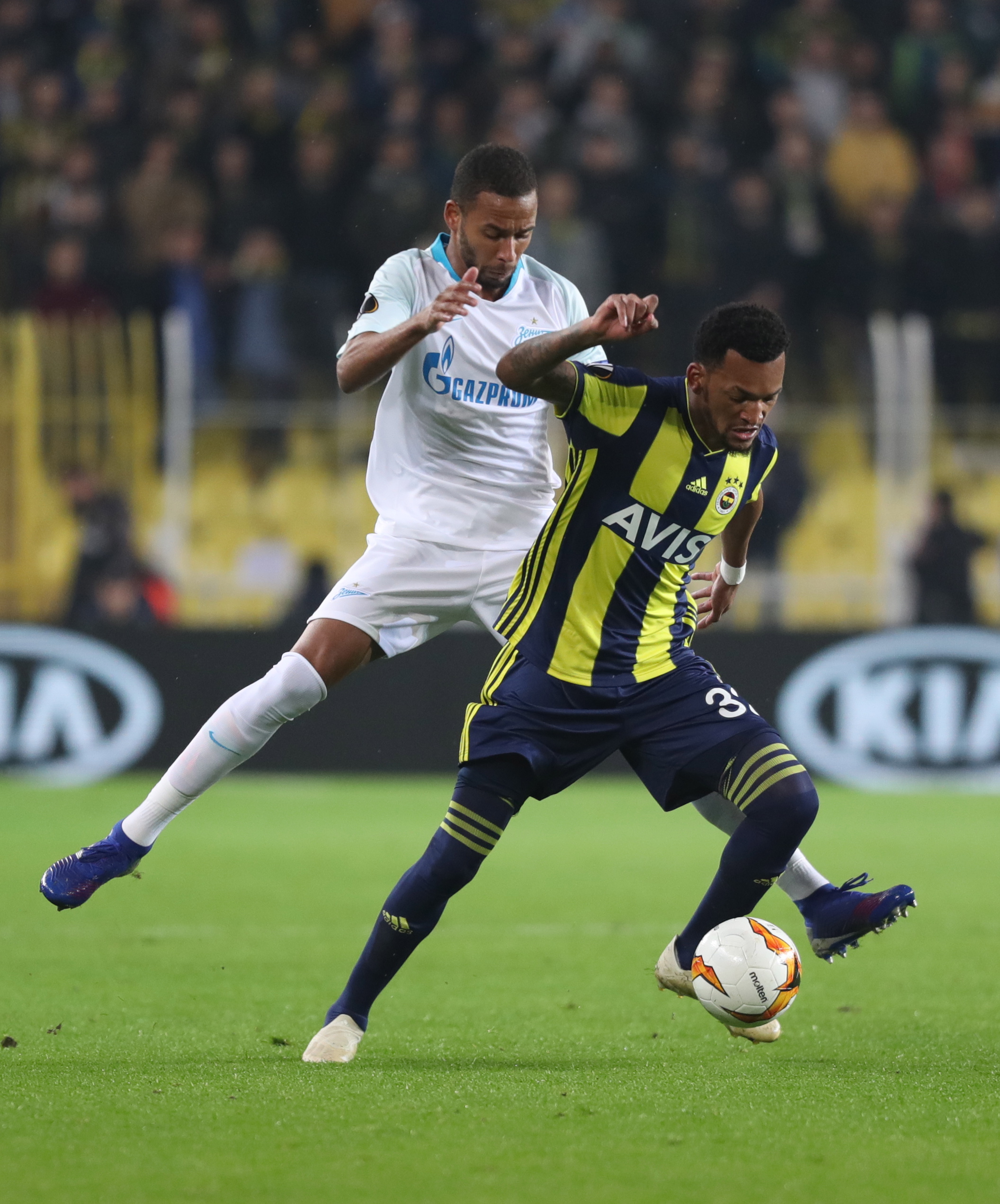 爱游戏下载-包含兹尼特圣彼得堡俱乐部签下西班牙边锋,欲冲击联赛前四的词条