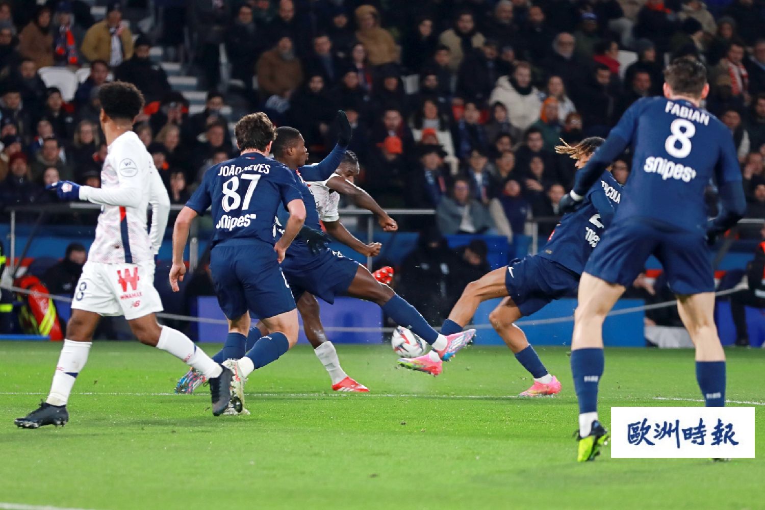 里尔队在法甲比赛中获得胜利 里尔队在法甲比赛中获得胜利