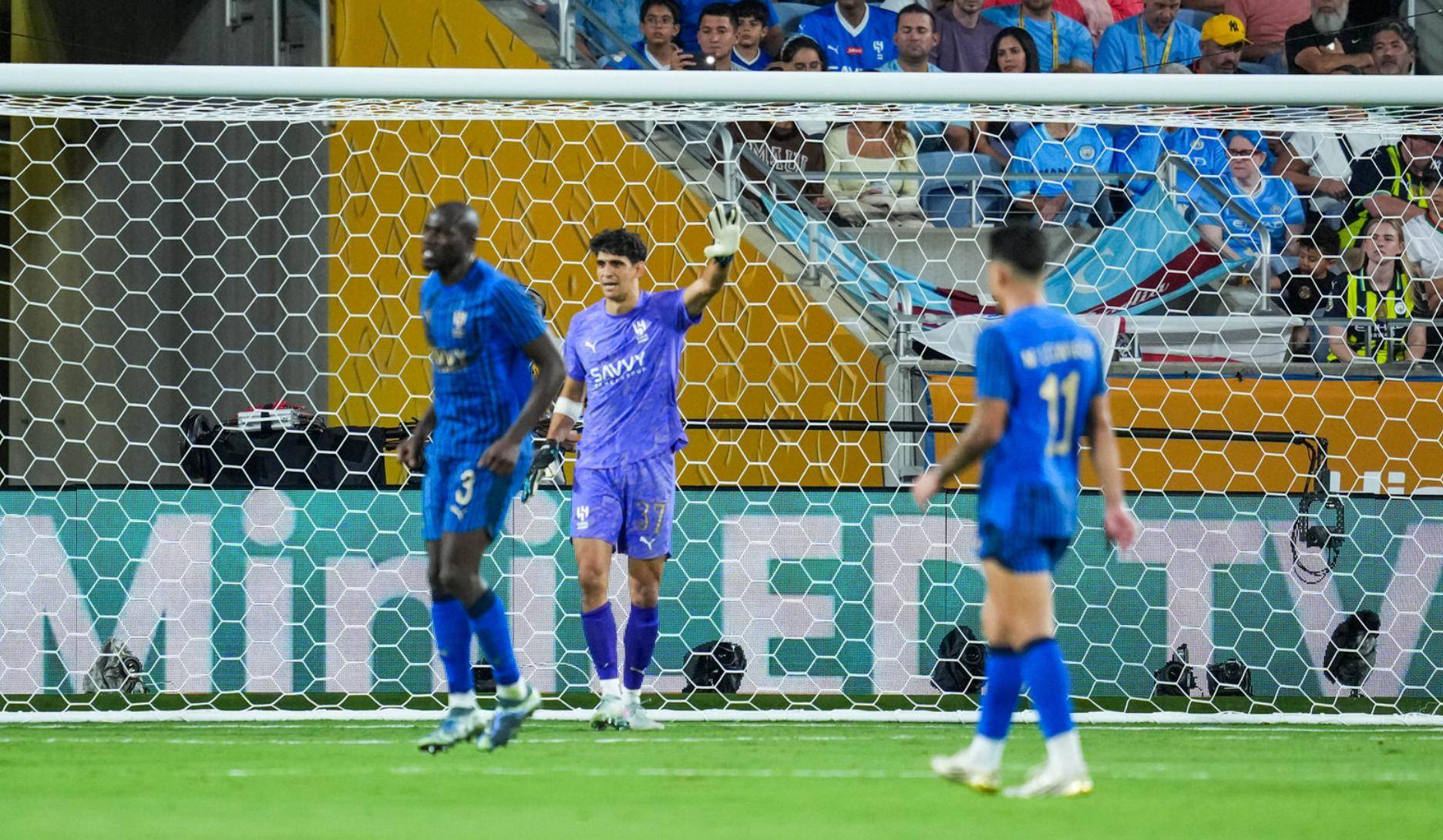 曼城门将连续扑救,助球队保持不败的简单介绍 曼城门将连续扑救,助球队保持不败的简单介绍