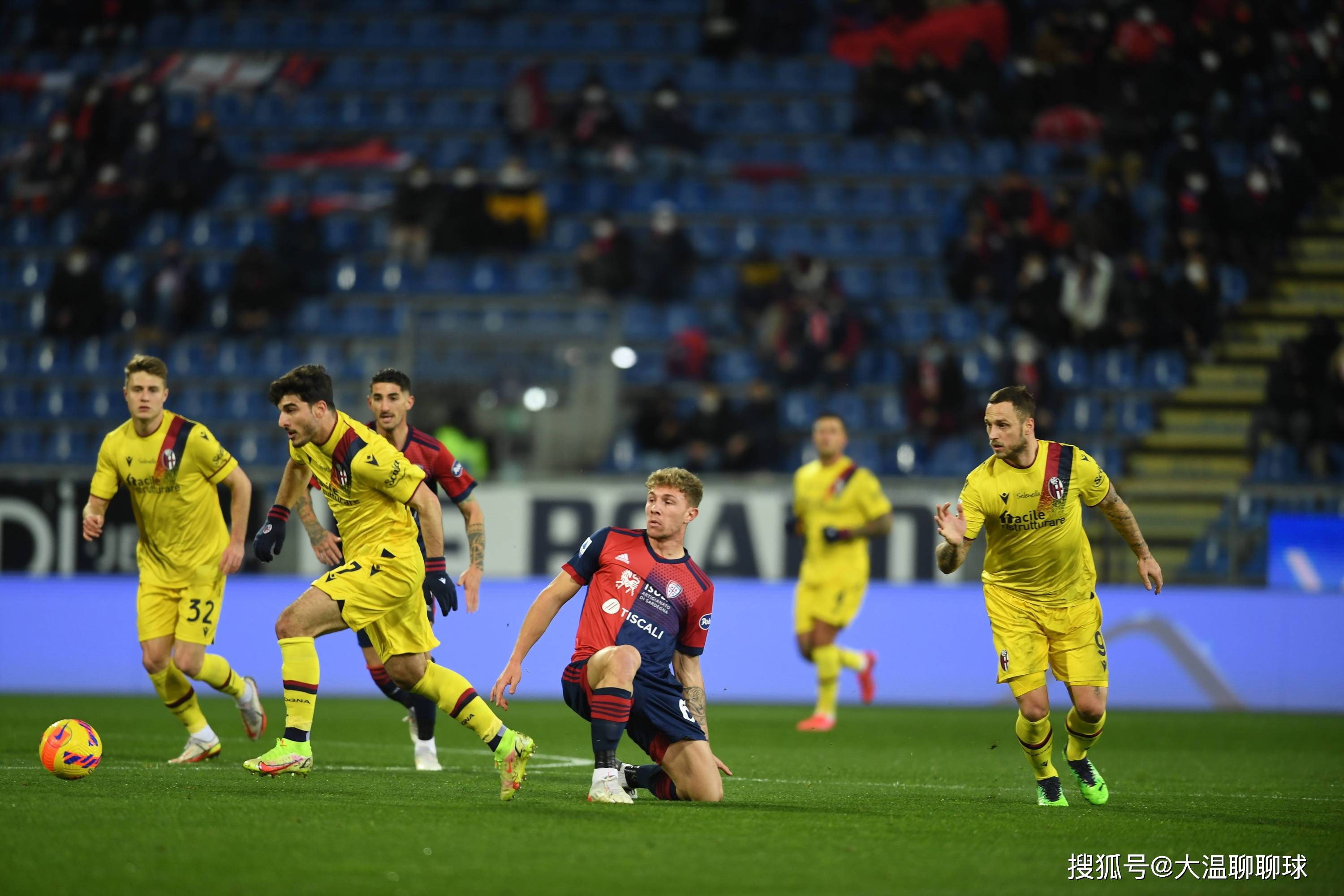 爱游戏下载-法兰克福主场大获全胜，球员状态火热