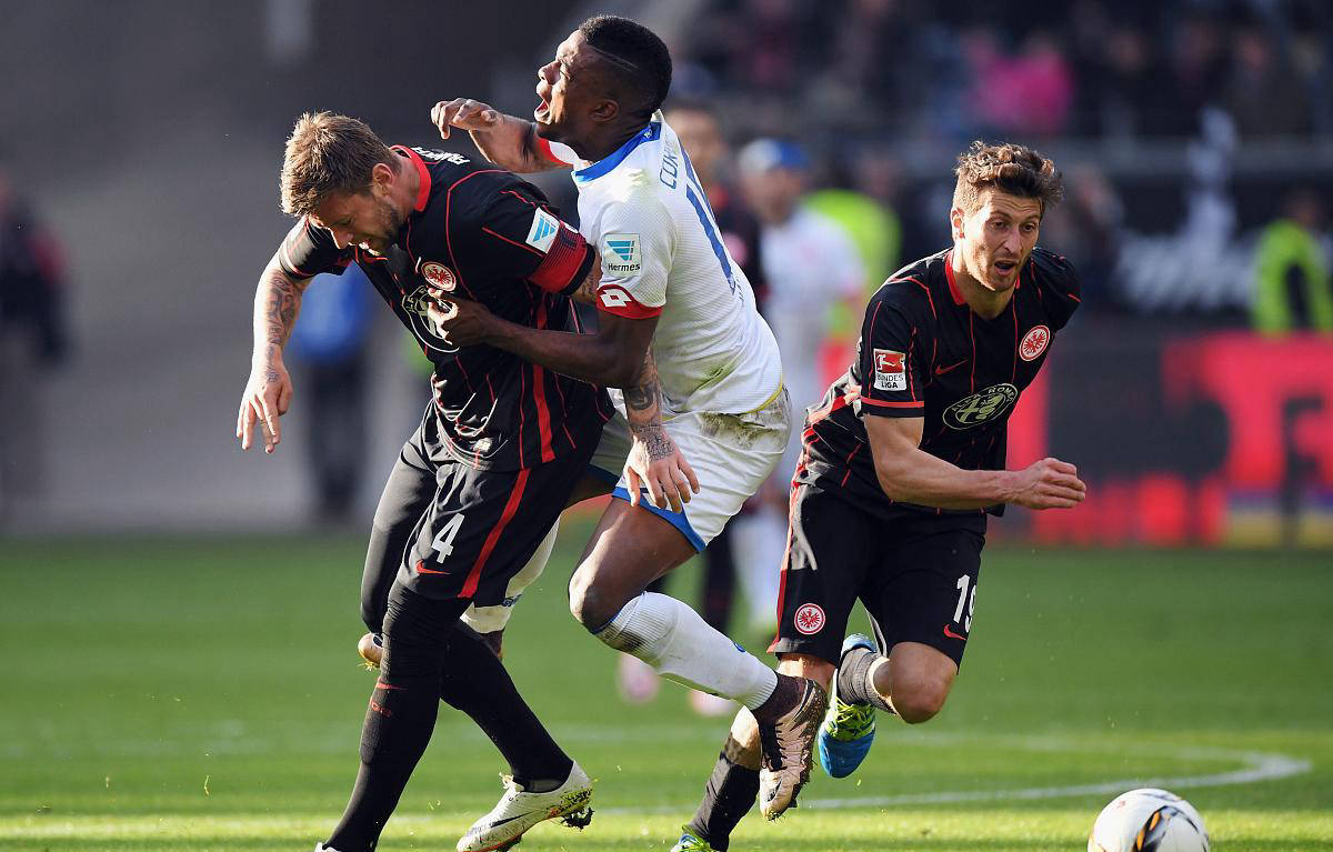 奥格斯堡作客不敌法兰克福，遭遇失利