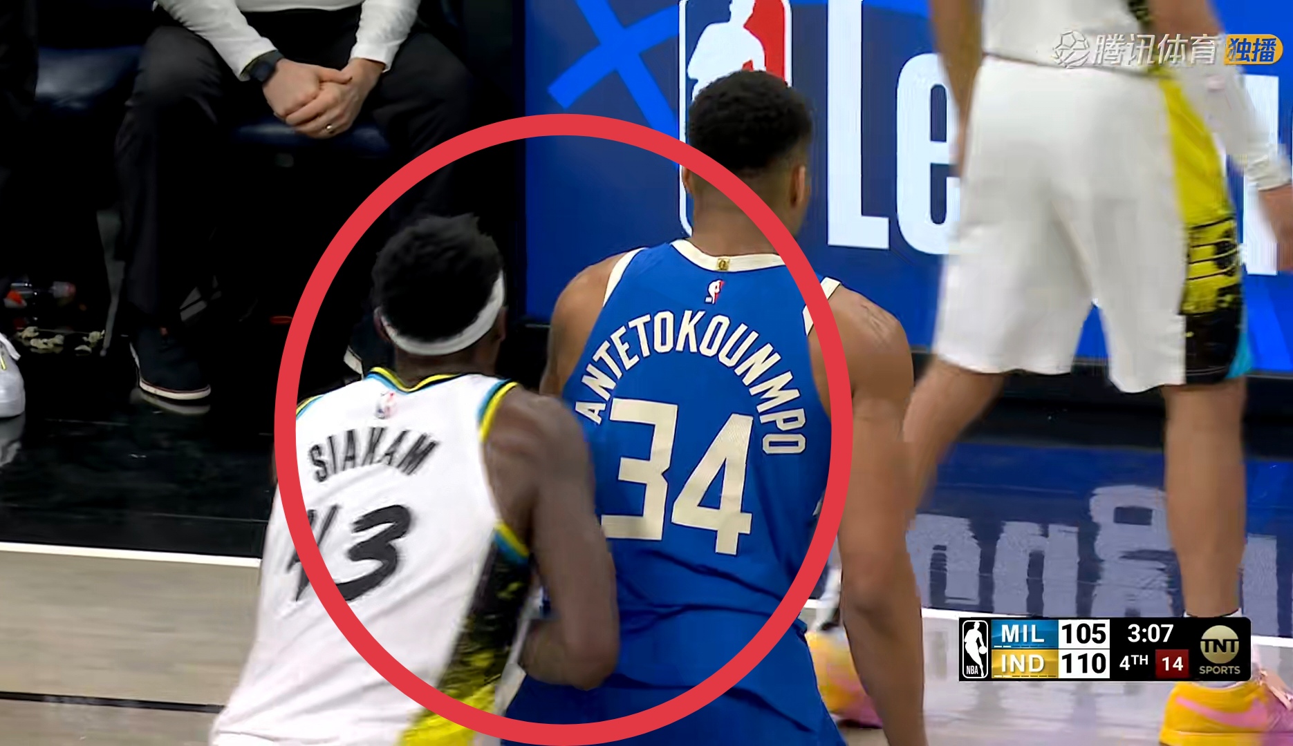 爱游戏APP-中场包夹!球队前场中场包夹频发威慑的简单介绍