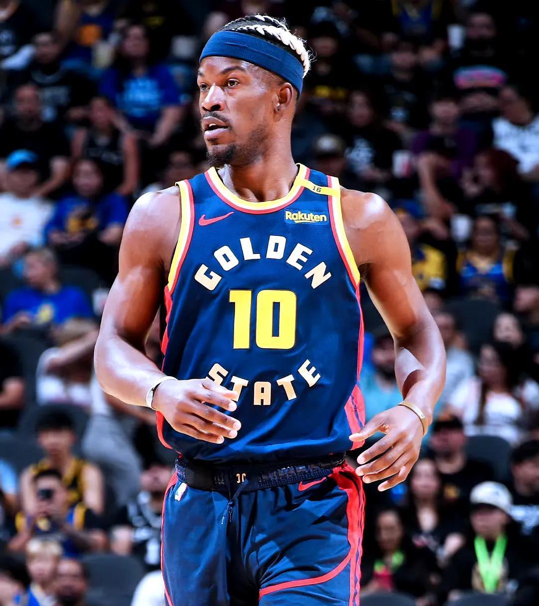 爱游戏大厅-勇士胜出马刺，保持不败记录