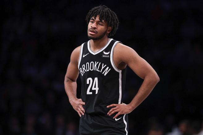 篮网队球星受伤，影响球队竞争力