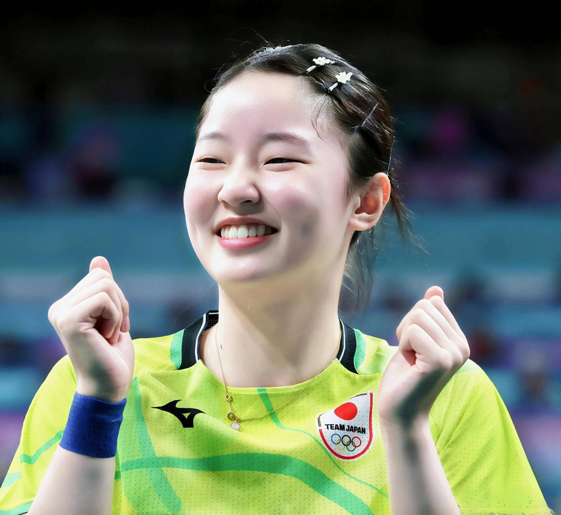 爱游戏-球员在比赛中展现出卓越的个人能力