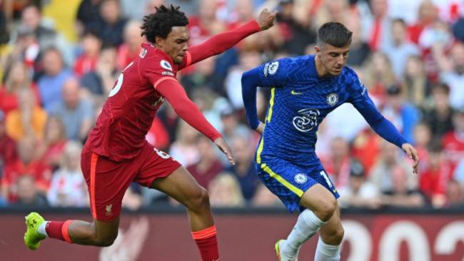 爱游戏官方-利物浦球员备战士气高昂,备战冠军之战全力