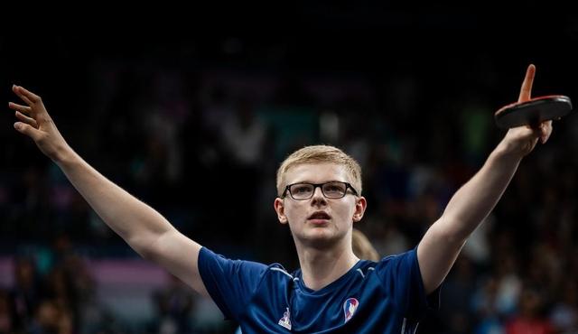 爱游戏在线-德国队完胜法国队，奥恰洛夫高光表现的简单介绍